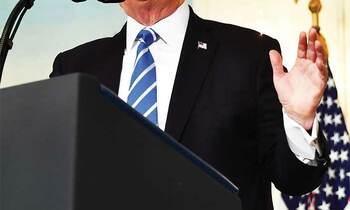 Pulezidenti Trump ng’ayogera mu lukiiko mu Washington. Pulezidenti Trump ng’ayogera mu lukiiko mu Washington.