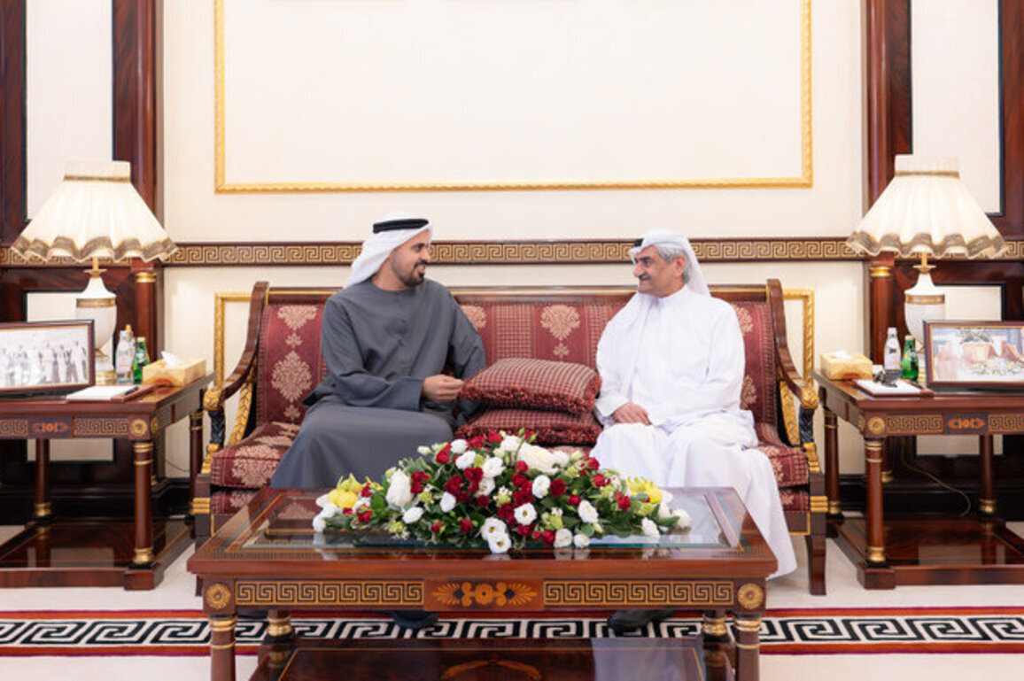 Fujairah Ruler meets Theyab bin Mohamed, underscores UAE development vision