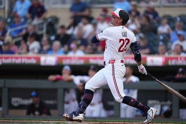 Twins prevail over White Sox; halt Davis Martin's 6-game win streak