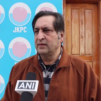 "Not making efforts": Sajad Lone questions Omar Abdullah's silence on Kashmiri shawl sellers' harassment