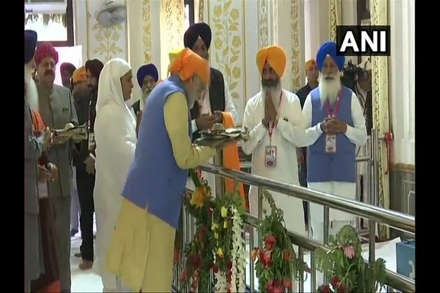 PM Modi pays obeisance at Ber Sahib Gurdwara in Sultanpur Lodhi