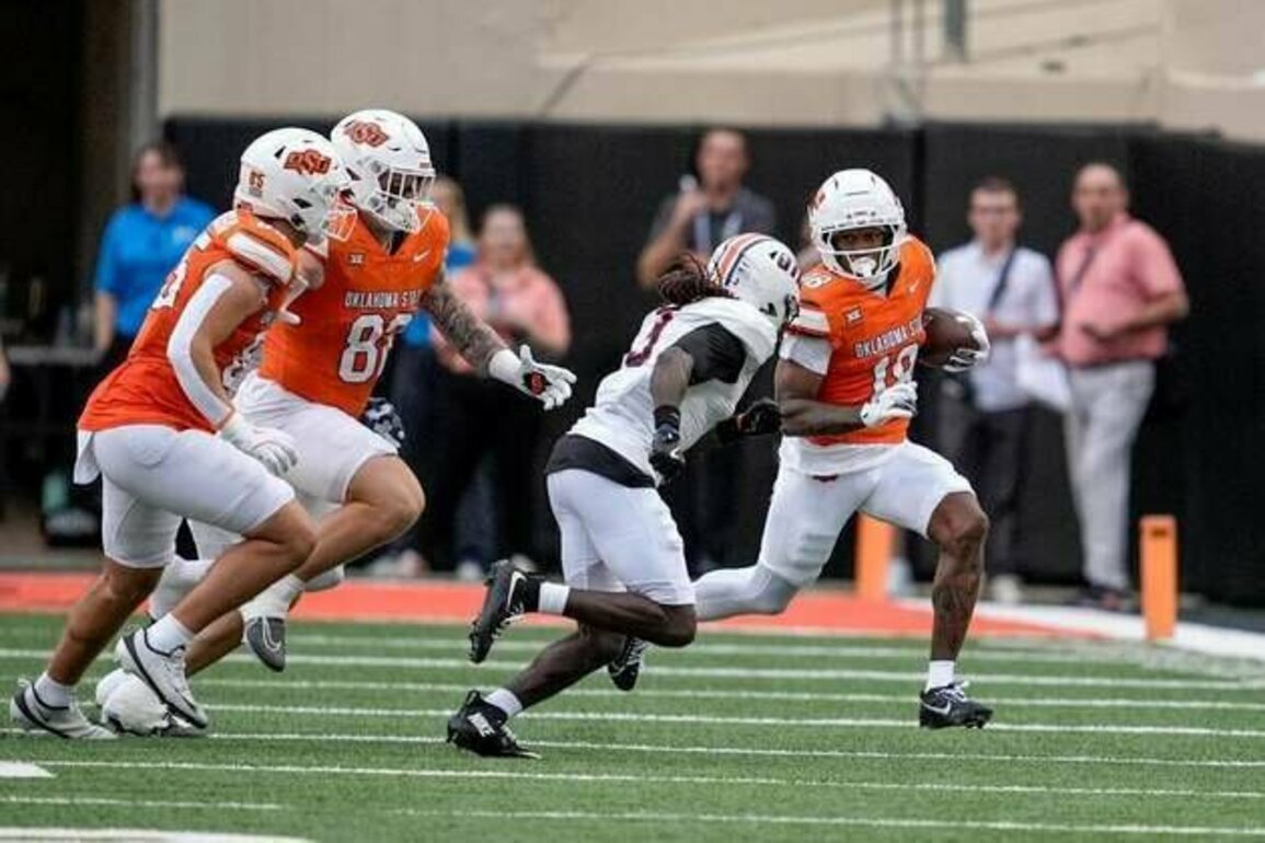 Oklahoma State overcomes sloppy offense to down UT-Martin