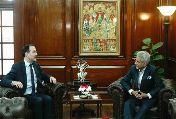 Dominican Republic Envoy pays farewell courtesy call on EAM Jaishankar