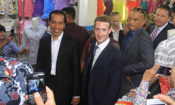 Facebook founder presses Indonesian leader on web access Facebook founder presses Indonesian leader on web access