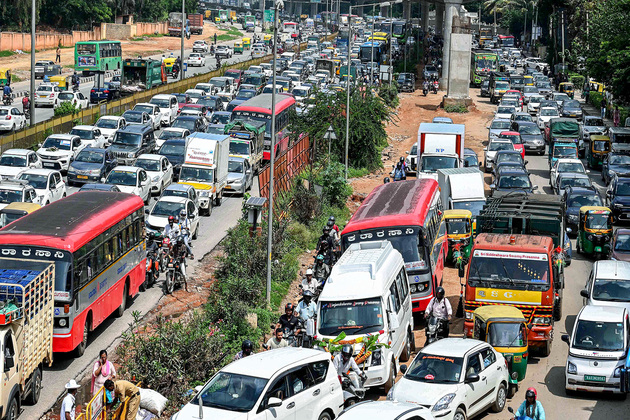 Karnataka: Logistics company BlackBuck says moving out of Bengaluru due to potholes, poor road infrastructure