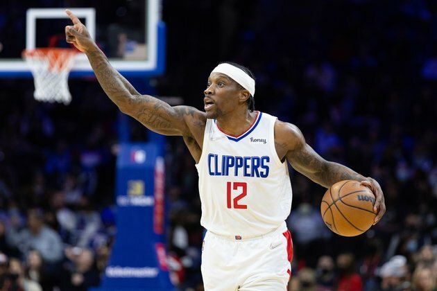Scrappy Clippers look to extend Knicks' home woes
