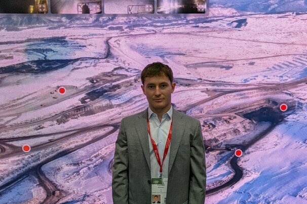 OES chief executive Vladimir Svintsov