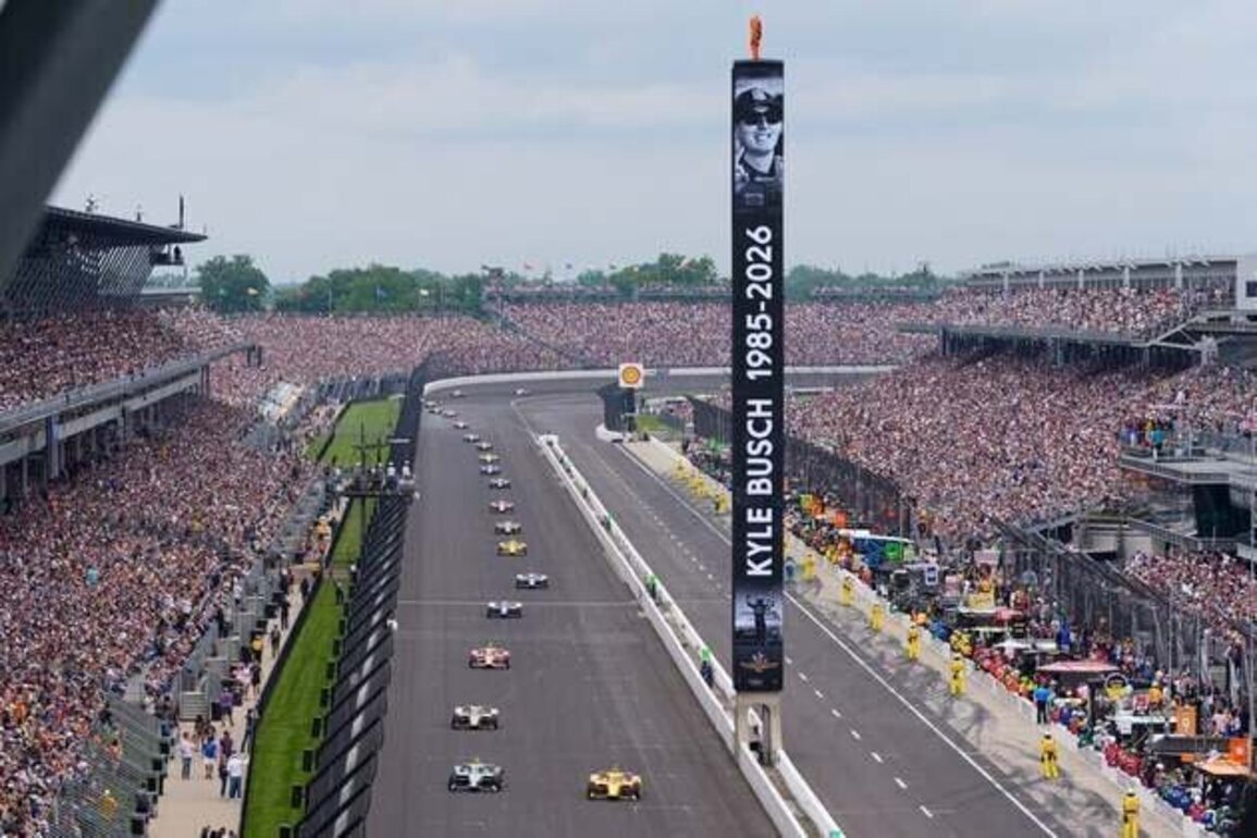 Organizers, fans pay tribute to Kyle Busch at Indy 500, Coca-Cola 600