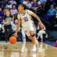 Women's Top 25 roundup: No. 6 LSU handles Florida to win fifth in a row