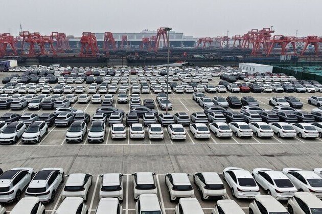 Trump urged to drag Mexico and Canada into Chinese trade war  Reuters