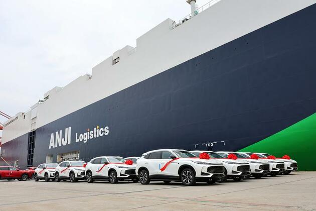 Update: World's largest car carrier built by China sets sail