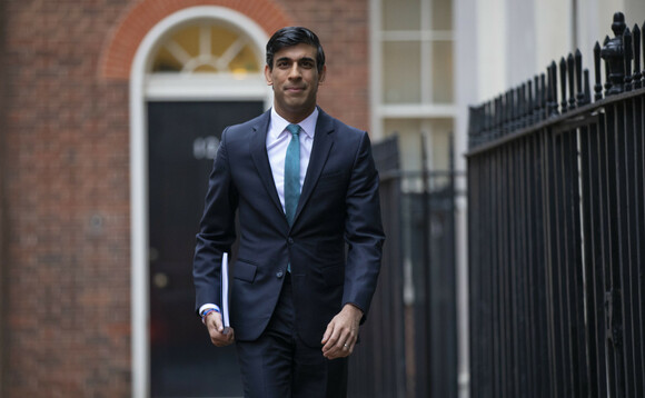 Rishi Sunak blames fossil fuels for energy bill crisis, as Treasury unveils £9.1bn support package