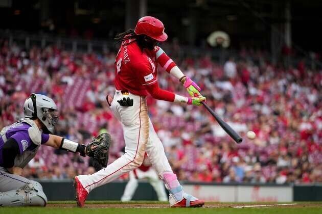 Elly De La Cruz shines at plate, in field as Reds beat Rockies