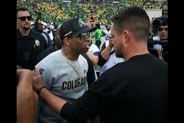 Top 25 roundup: No. 10 Oregon slams No. 19 Colorado