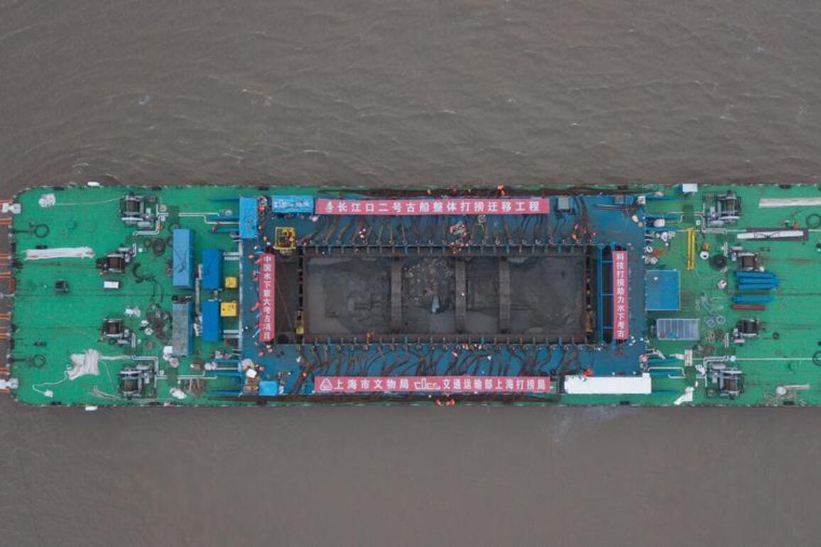 Ancient DNA sheds light on the biography of a shipwreck in east China