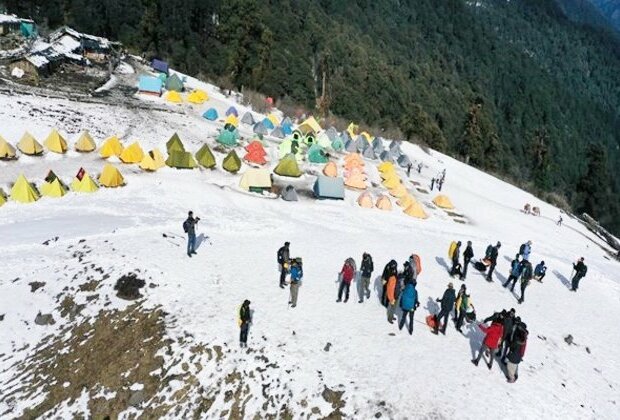 Uttarakhand's popular tourist destinations see surge in New Year footfall