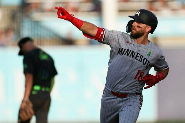 Twins get back on track, end Rays' win streak at six