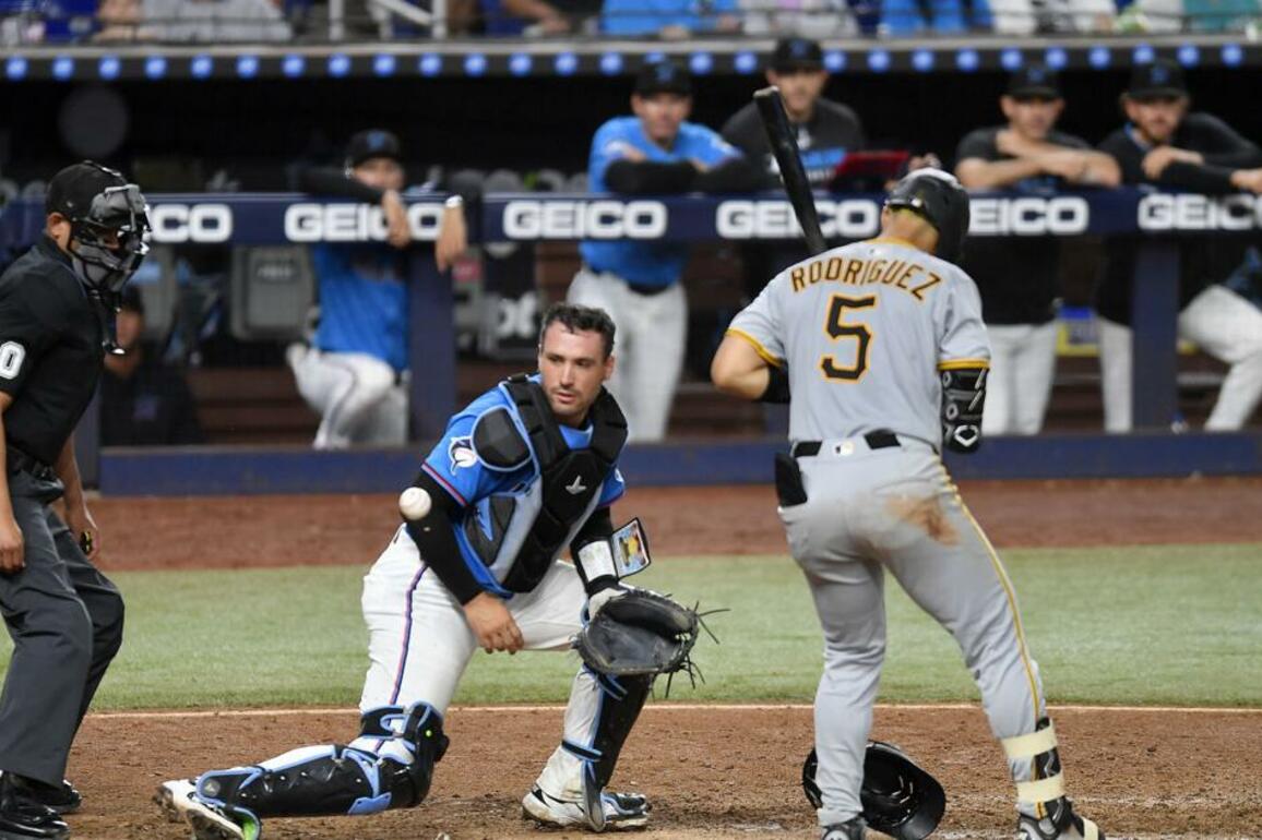 Marlins escalate war on catchers, and it's an abomination
