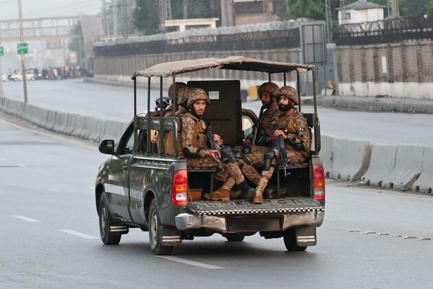 Pakistan, India agree on ceasefire with immediate effect