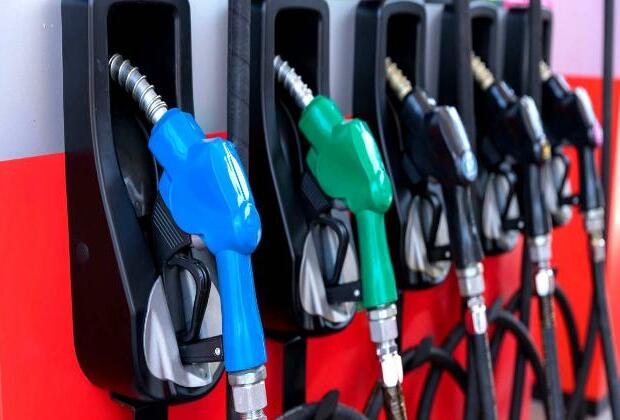 Price of fuel at pumps in Ireland shows monthly decline