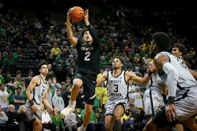 Late foul shooting helps Oregon hold off Colorado