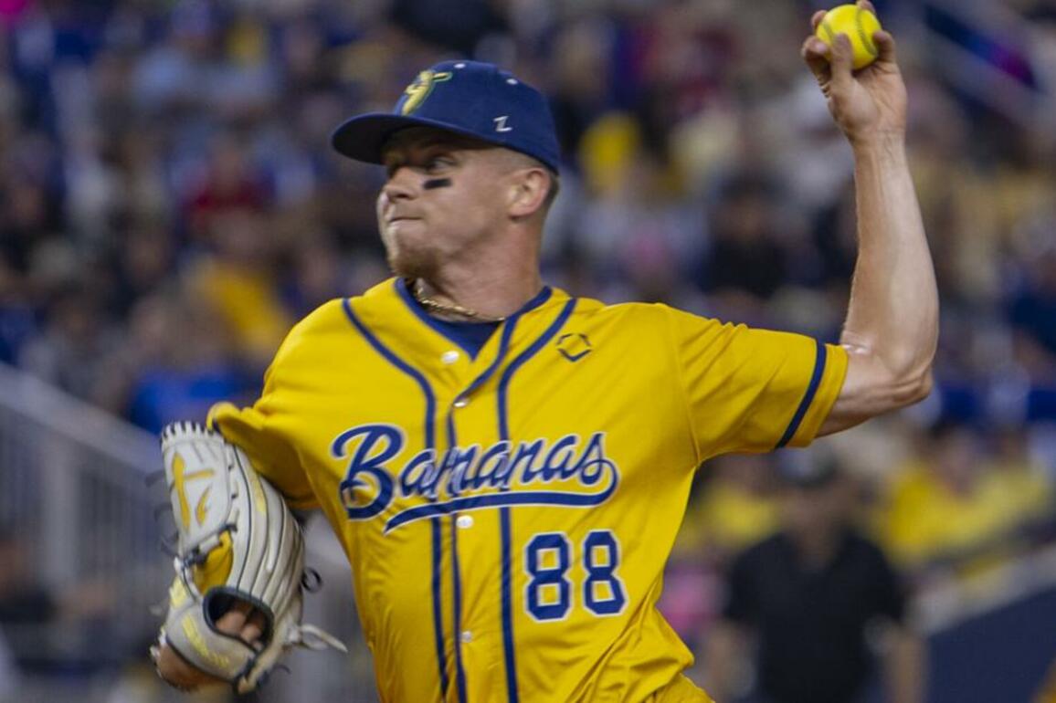 St. Louis native comes home to play for Savannah Bananas