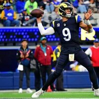 Star QBs in spotlight as division-leading Bucs, Rams meet