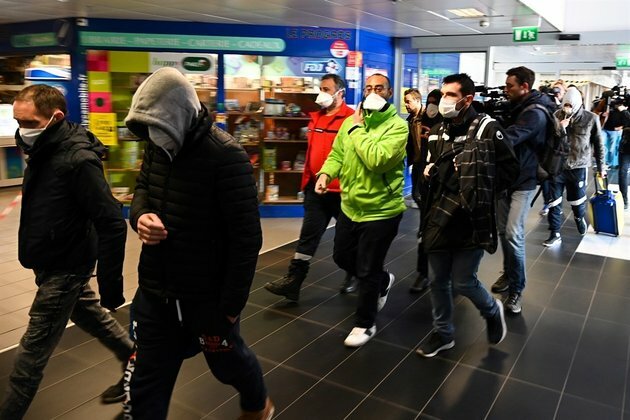 Bus passengers from Italy blocked in France in coronavirus scare