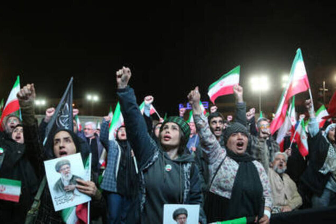 Israel rocks Tehran with wave of strikes while Washington insists 'talks continue' (PHOTOS, VIDEOS)