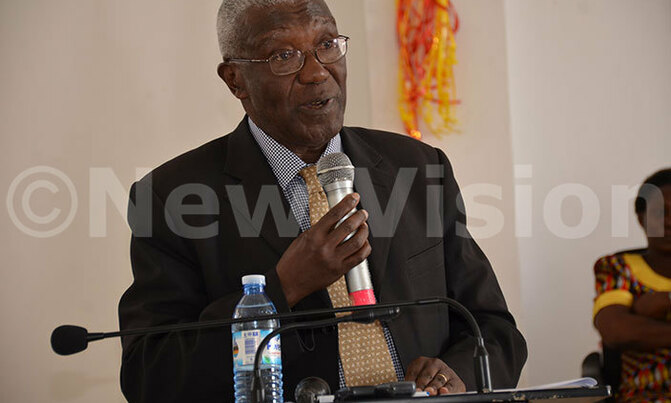 Minister tells district local governments to focus on service delivery Minister tells district local governments to focus on service delivery