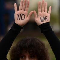 Xinhua Commentary: Press the "stop button" before it's too late