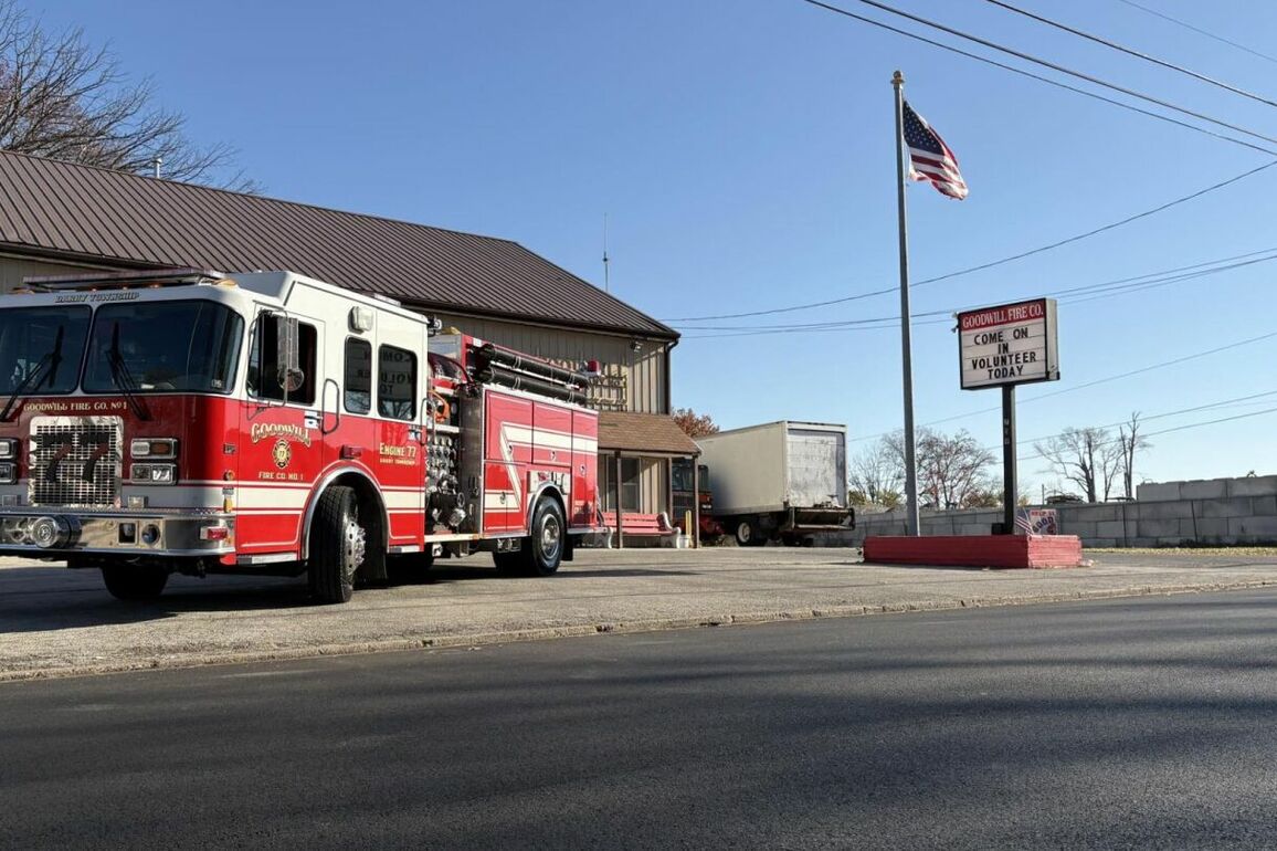 Pa. police officers seize fire trucks following department's safety violations