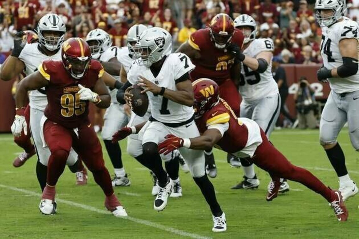 Commanders DE Javontae Jean-Baptiste out for 'a while' with torn pec