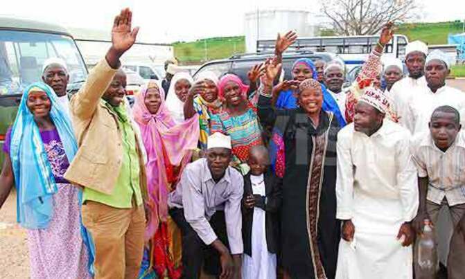 Hajj pilgrims begin holy journey to Mecca Hajj pilgrims begin holy journey to Mecca