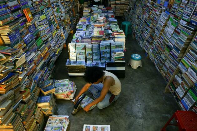 Readers in Myanmar embrace timeless charm of physical books in digital age
