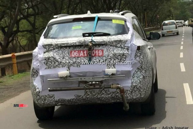 Kia Seltos with BS6 emission test equipment - Spied near Pune