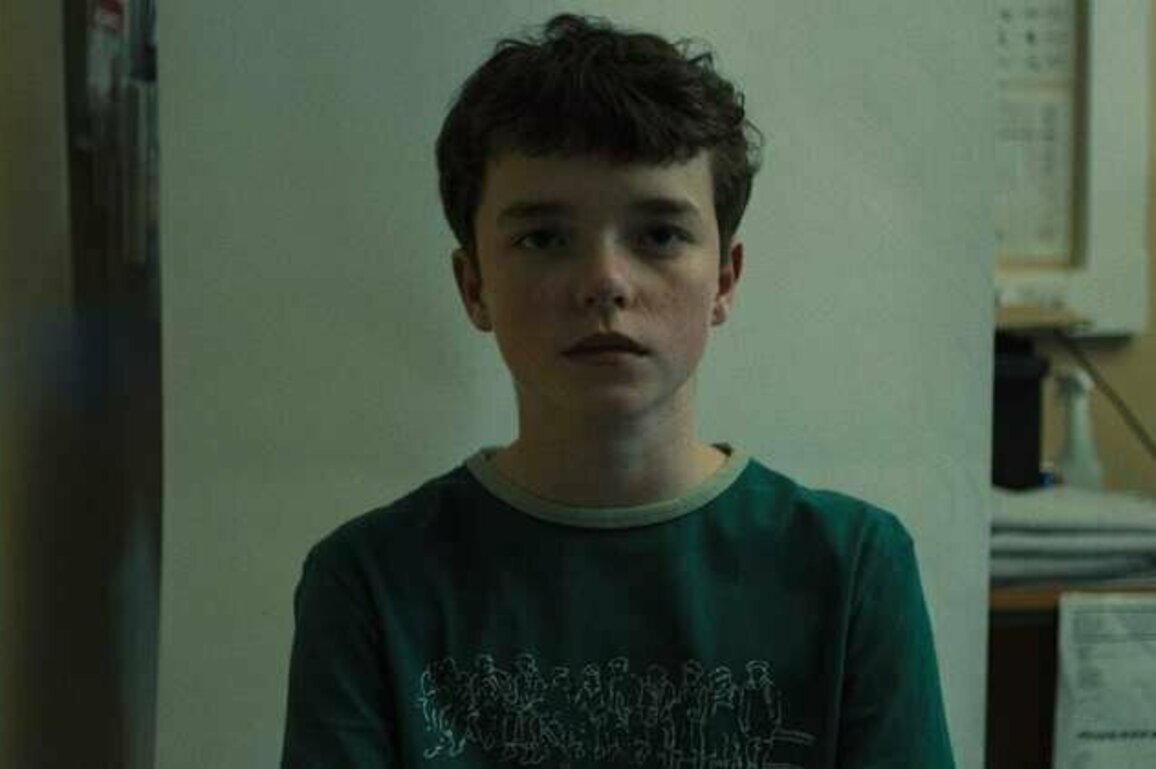 'Adolescence' pulls in audiences with its dramatic critique of teenage masculinity