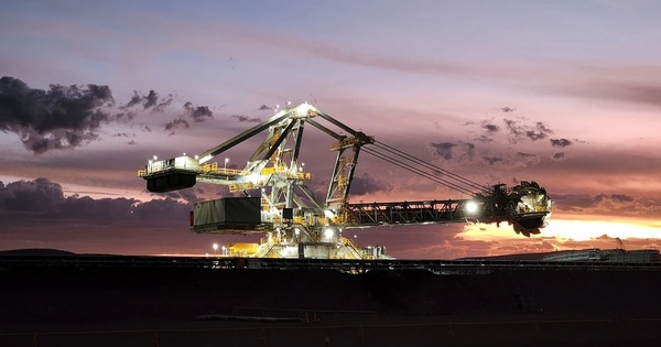 Rio opens $2B Western Range development