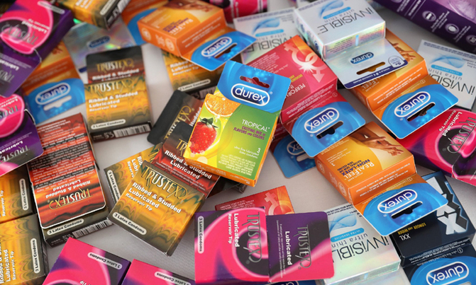 Commonwealth organisers roll out red carpet - and condoms Commonwealth organisers roll out red carpet - and condoms
