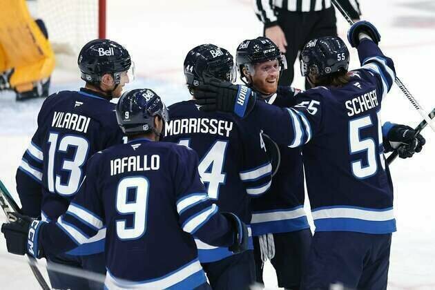 NHL roundup: Mark Scheifele becomes Jets' all-time leading scorer