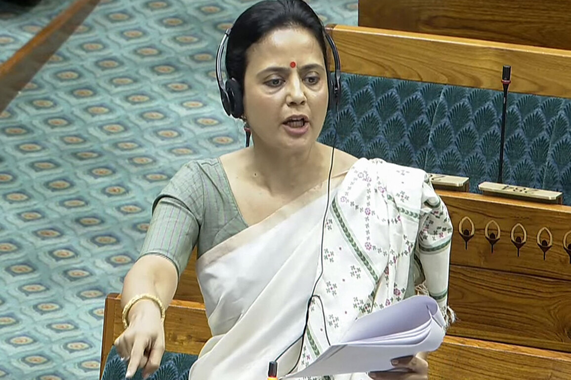 "He'd rather be part of BJP's crimes": Mahua Moitra slams Raghav Chadha after AAP MPs join BJP