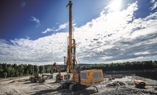  Bauer Spezialtiefbau is carrying out sealing of the underground barrier as part of the project ‘Flood control reservoir Feldolling, BA8-11’ in the lower Mangfall Valley, Germany