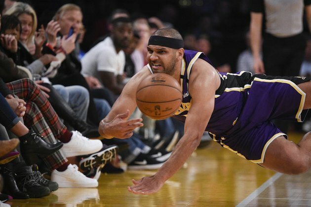Report: Lakers sign Dudley to 1-year deal