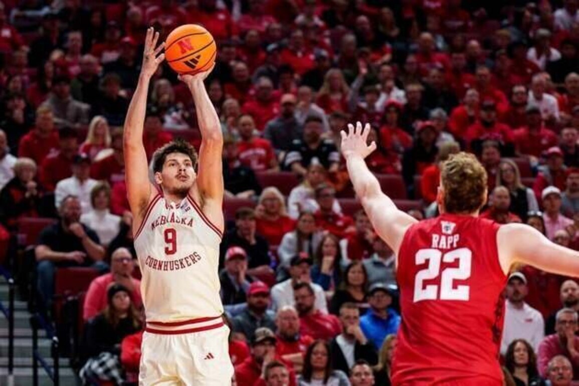 No. 23 Nebraska whips Wisconsin, equals best start in school history