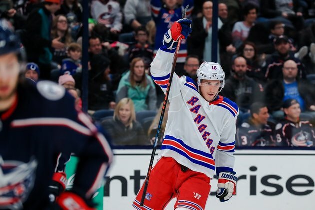 NHL roundup: Surging Rangers win 4th straight