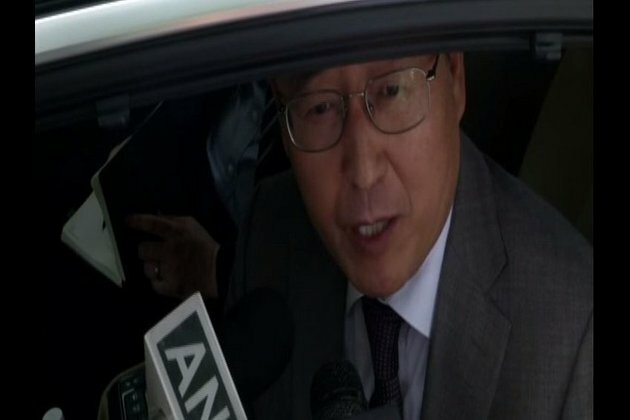 Foreign diplomats, Indian govt officials discuss COVID-19