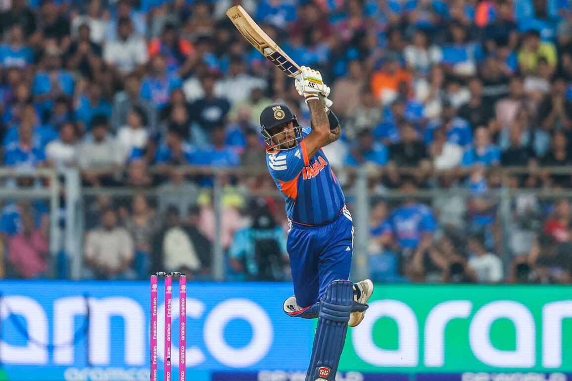 From 77/6, Suryakumar Yadav's 84 takes India to 161/9 against USA