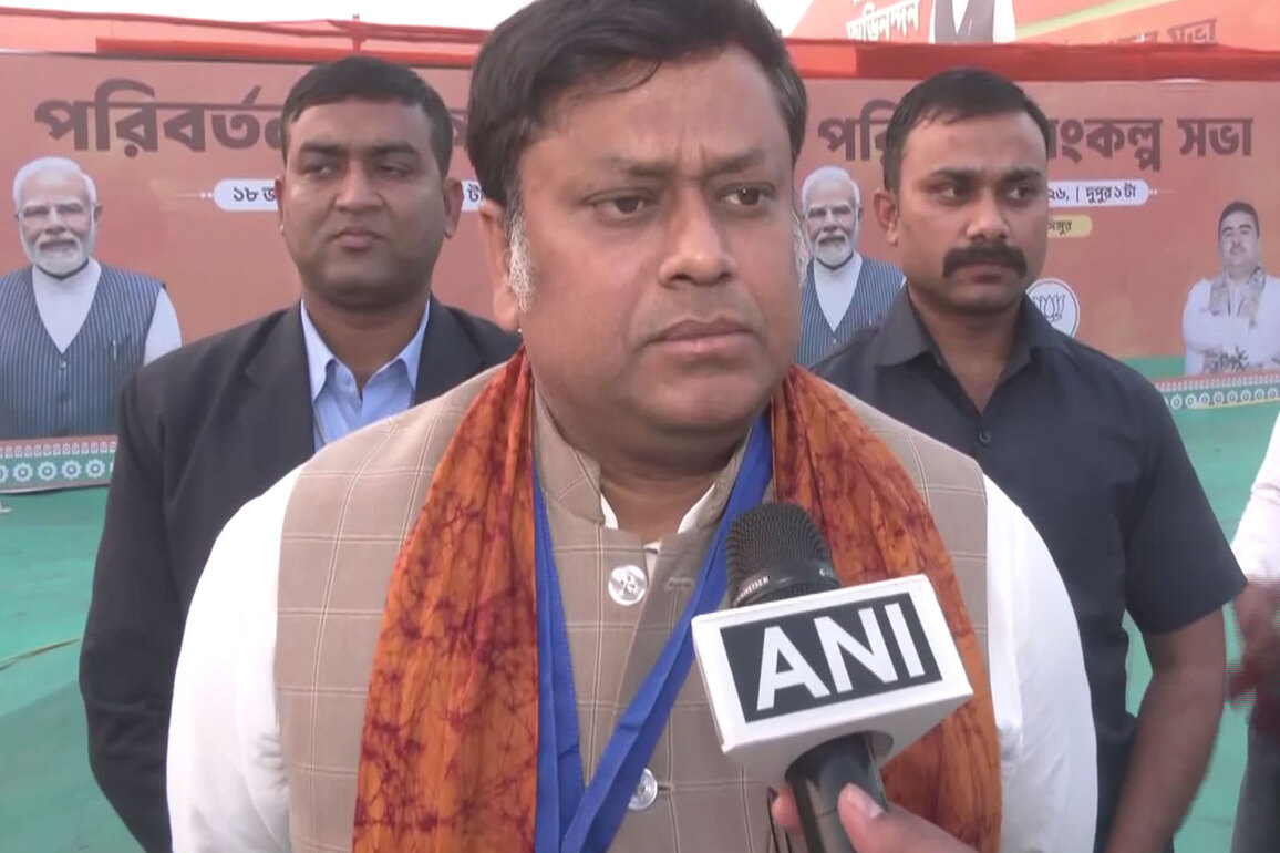 "Mamata is working like speed breaker": Sukanta Majumdar backs PM Modi's "paltano dorkar" call