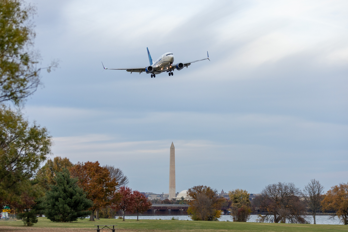 U.S.-VIRGINIA-GOVERNMENT SHUTDOWN-FLIGHT CANCELLATION