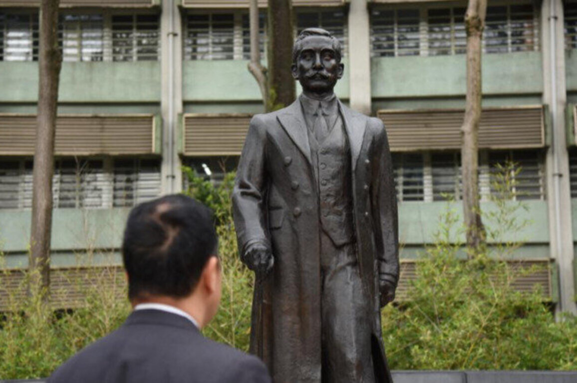 Symposium held in Taipei to mark Sun Yat-sen's 160th birth anniversary